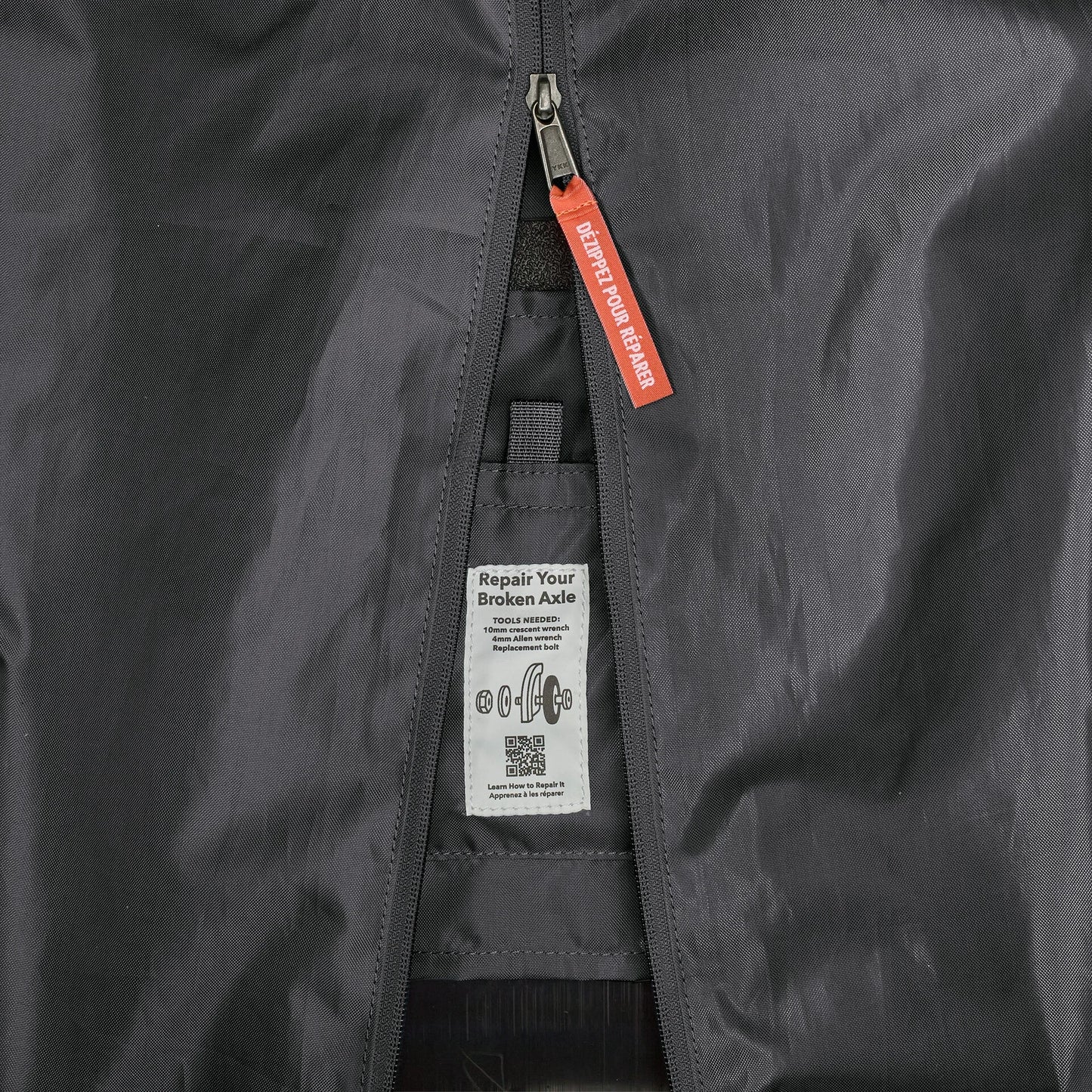 Black Hole® Wheeled Duffel 40L - US 7628