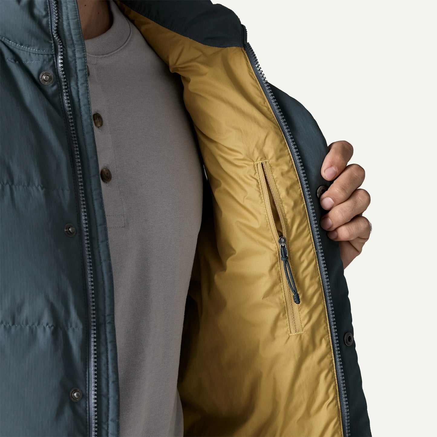 Men's Sisar Down Vest - US 5247