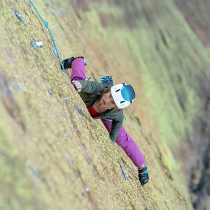 Women's R1® Ultralight Hoody - US 5275