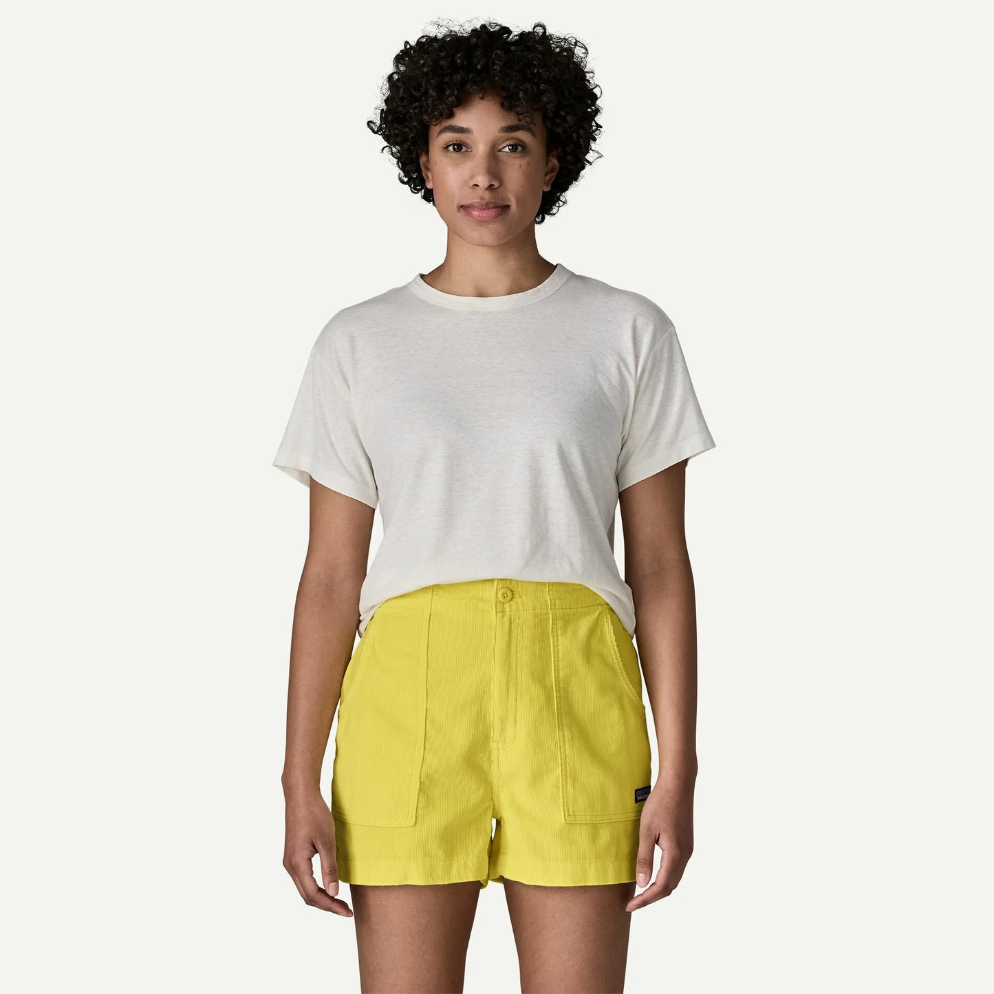 Women's Retro Cord Shorts - US 3922